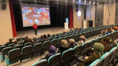 DÜZCE (İHA) – Deneyap Teknoloji Atölyeleri kapsamında bilgilendirme toplantısı düzenlendi.