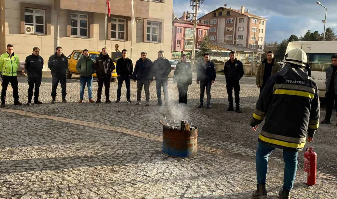 Bolu’nun Dörtdivan ilçesinde itfaiye ekipleri tarafından ilçede görev yapan polis