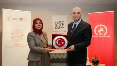 Düzce Belediye Başkanı Dr. Faruk Özlü Esin Olcay Anadolu Lisesi