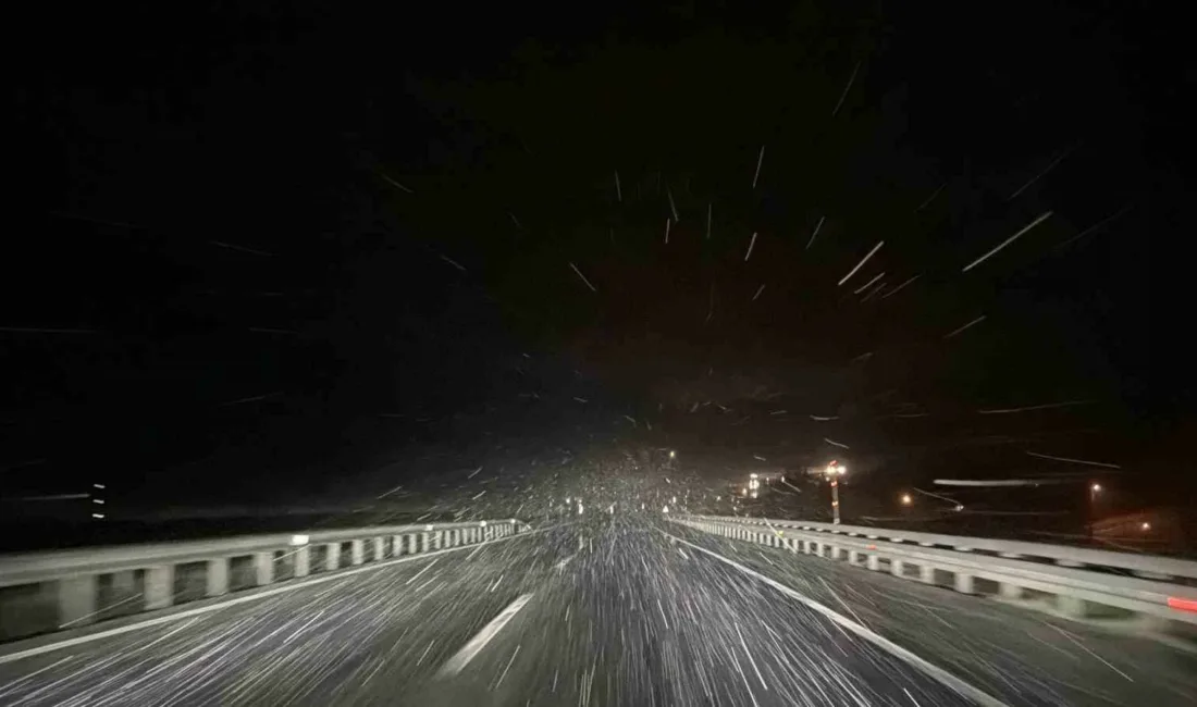 Düzce’de sabah saatlerinde etkili olan yağmur, akşam saatlerinde yerini kar