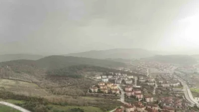 DÜZCE (İHA) – Meteoroloji Genel Müdürlüğünün uyarısının ardından Düzce’de toz