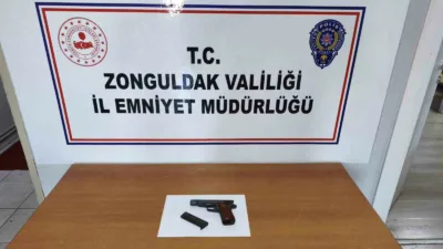 Zonguldak’ın Karadeniz Ereğli ilçesinde eğlence mekanına kurşun yağdıran şüpheli, çıkarıldığı