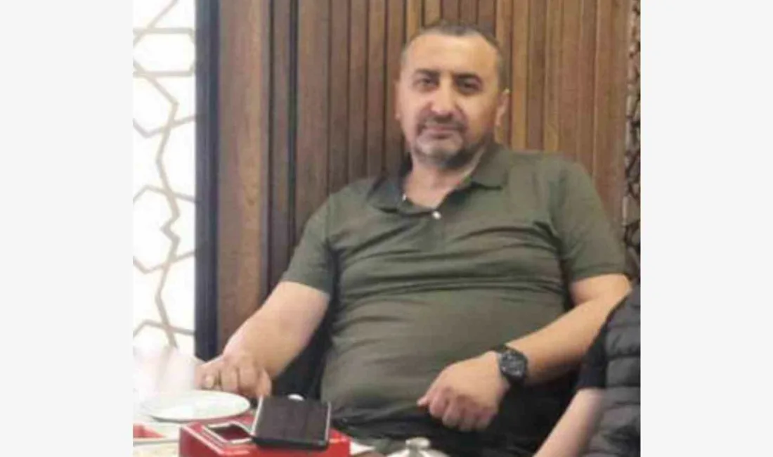 Kocaeli’nin Çayırova ilçesinde emekli polis memuru Salim Doğan, evinin önünde