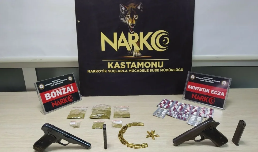 Kastamonu’da polis ekiplerince düzenlenen operasyonunda gözaltına alınan 3 sanık 22