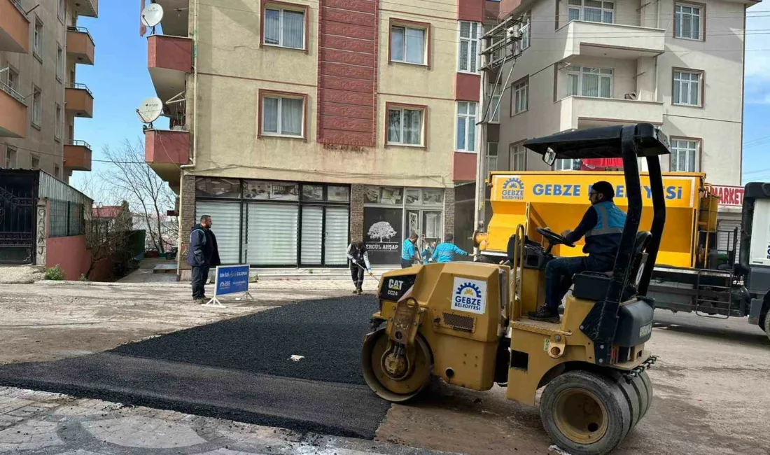 Gebze Belediyesi Fen İşleri Müdürlüğü ekipleri, ilçe genelinde ulaşım konforunu