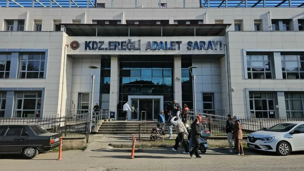 Zonguldak’ın Ereğli ilçesinde 19 Kasım 2023 tarihinde yaşanan şiddetli fırtınada