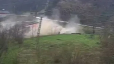 Kastamonu’nun Cide ilçesinde heyelan riski sebebiyle tahliye edilen iki katlı