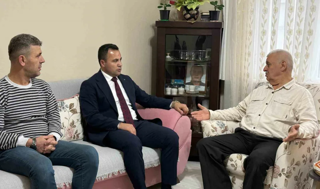 DÜZCE (İHA) – Akçakoca Kaymakamı Dr. Hacı Arslan Uzan, eşi