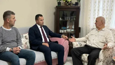 DÜZCE (İHA) – Akçakoca Kaymakamı Dr. Hacı Arslan Uzan, eşi