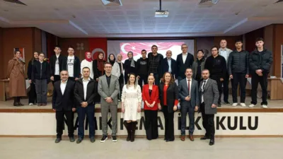DÜZCE (İHA) – Düzce’de 12 Mart İstiklal Marşı’nın kabul edilişinin