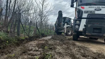 DÜZCE (İHA) – Düzce Yol ve Ulaşım Hizmetleri Müdürlüğü ekipleri
