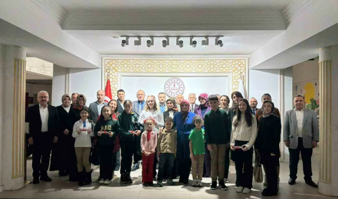 DÜZCE (İHA) –İstiklal Marşı’nın kabulü ve Mehmet Akif Ersoy’u anma