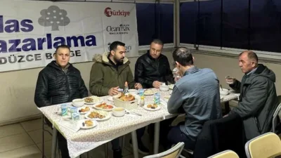 İhlas Vakfı Selami Kubilay Erkek Öğrenci Yurdu’nda kalan öğrencilerle Düzce