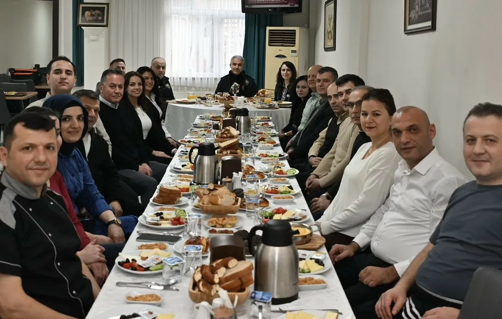 DÜZCE (İHA) – Düzce İl Emniyet Müdürü İbrahim Ergüder, Polisevi