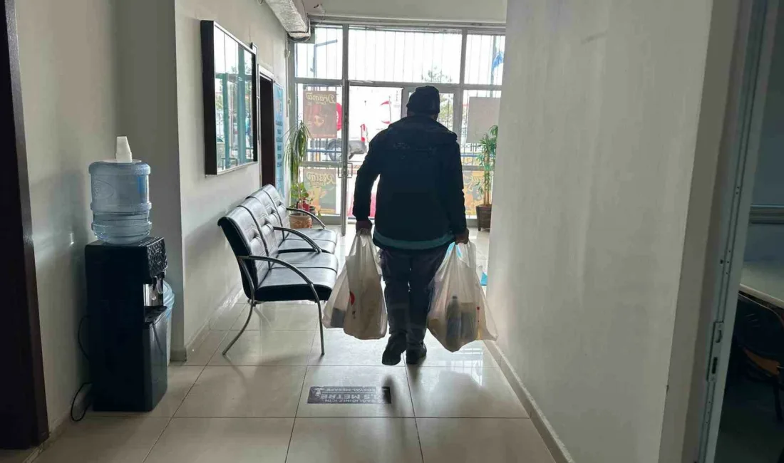Pursaklar Belediyesi’ne bağlı Hanımevlerinde kursiyerler, eğitmenler ve gönüllü vatandaşların katkılarıyla