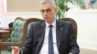 Sağlık Bakanı Kemal Memişoğlu, Sağlıklı Hayat Merkezi’ni ziyaretinde tanışıp “Sağlık