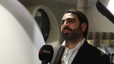 Karadenizli sanatçı Selçuk Balcı, Ankara’da düzenlenen konserde hayranları ile buluştu.