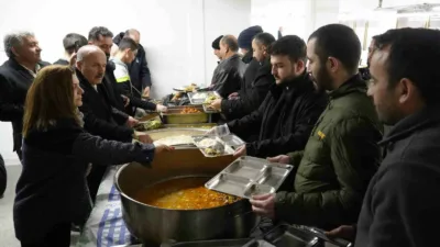 Taşköprü Belediyesi tarafından Ramazan ayının ilk gününde düzenlenen iftar programında