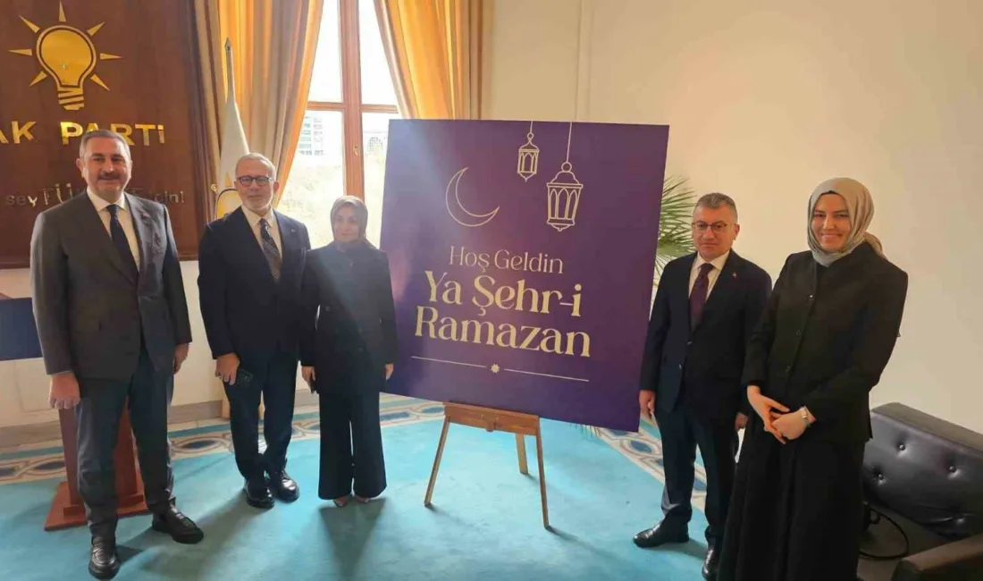 TBMM AK Parti Grubu’nun bulunduğu koridor “Ramazan ayı” nedeniyle ay