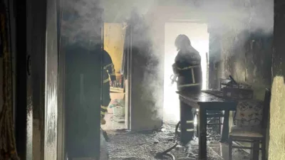 Karabük’te tek katlı evde çıkan yangın itfaiye ekiplerince kontrol altına