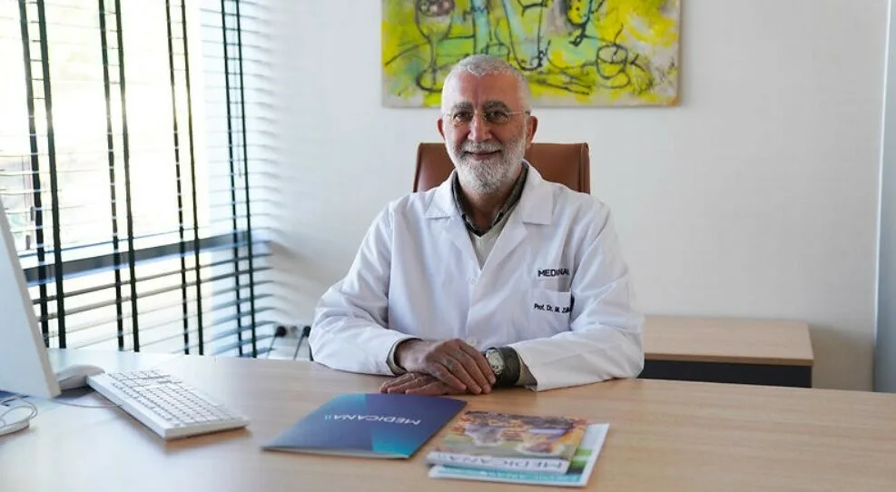 Medicana Sağlık Grubu Nöroloji Uzmanı Prof. Dr. M. Zülküf Önal,