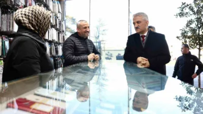 DÜZCE (İHA) – Düzce Valisi Mehmet Makas, kent merkezinde bulunan