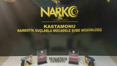 Kastamonu’da narkotik ekiplerince düzenlenen operasyonda yatağın altına sakladığı uyuşturucu maddeyle