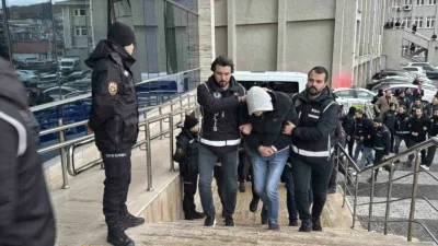 Zonguldak’ta TÜVTÜRK muayene istasyonlarında çalışanlarla iş birliği yaparak kusurlu araçları