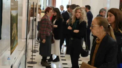 Osmanlı Elçisi 28 Mehmed Çelebi’nin Paris notları, yapay zeka estetiğiyle
