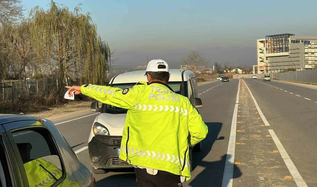 Düzce’de İl Emniyet Müdürlüğüne bağlı trafik ekipleri tarafından yapılan denetimlerde