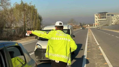 Düzce’de İl Emniyet Müdürlüğüne bağlı trafik ekipleri tarafından yapılan denetimlerde