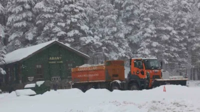 Bolu’nun doğa harikası Abant Gölü Milli Parkı, kar yağışının ardından
