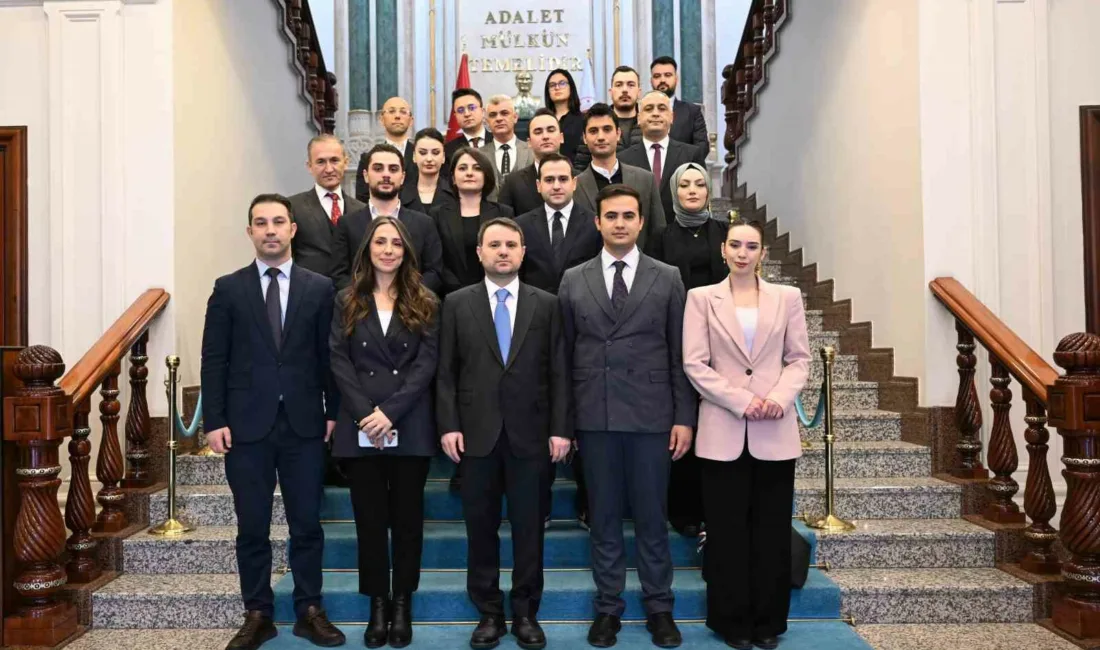 Adalet Bakanı Akın Gürlek, bakanlıkta yargı muhabirleriyle bayramlaştı. Adalet Bakanlığında