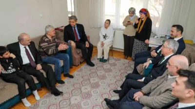AK Parti Genel Başkan Yardımcısı, Yerel Yönetimler Başkanı Mustafa Demir,