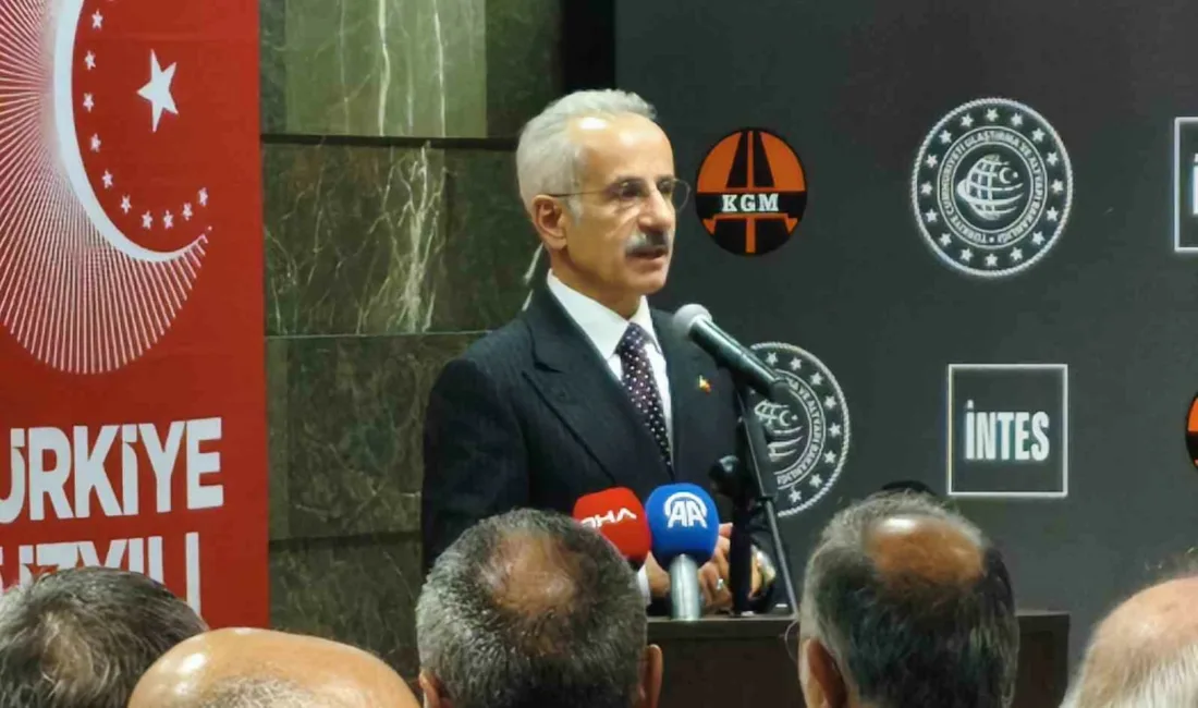 Ulaştırma ve Altyapı Bakanı Abdulkadir Uraloğlu, “Hedefimiz 14 bin kilometre