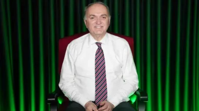 Düzce Belediye Başkan Dr. Faruk Özlü, vatandaşlardan gelen soruları yanıtladığı