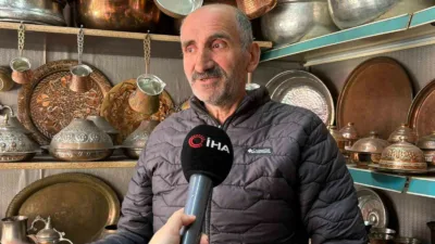 Başkent’te yaklaşık 50 yıldır kalay ve bakır ustalığı yapan Aytekin
