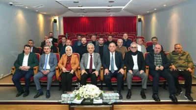 DÜZCE(İHA) – DTSO Başkanı Erdoğan Bıyık, Vali Mehmet Makas’ın odayı