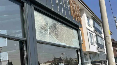 Bolu’da, Ramazan ayı nedeniyle kapalı olan alkollü bir restorana motosikletle