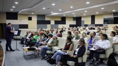 Sakarya Büyükşehir Belediyesi tarafından müziğe ilgi duyan vatandaşlar için düzenlenen