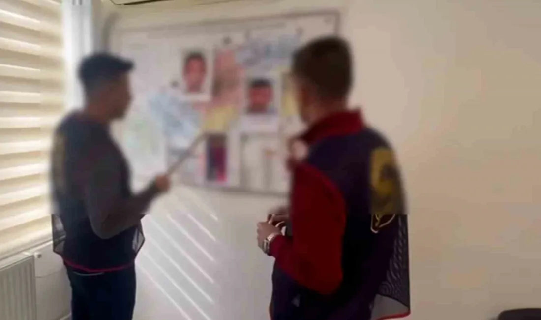 Bolu’nun Mengen ilçesinde toprağa gömülü halde bulunan kemik parçaları üzerinde