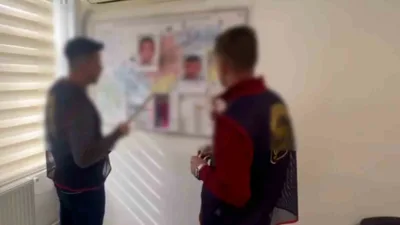 Bolu’nun Mengen ilçesinde toprağa gömülü halde bulunan kemik parçaları üzerinde