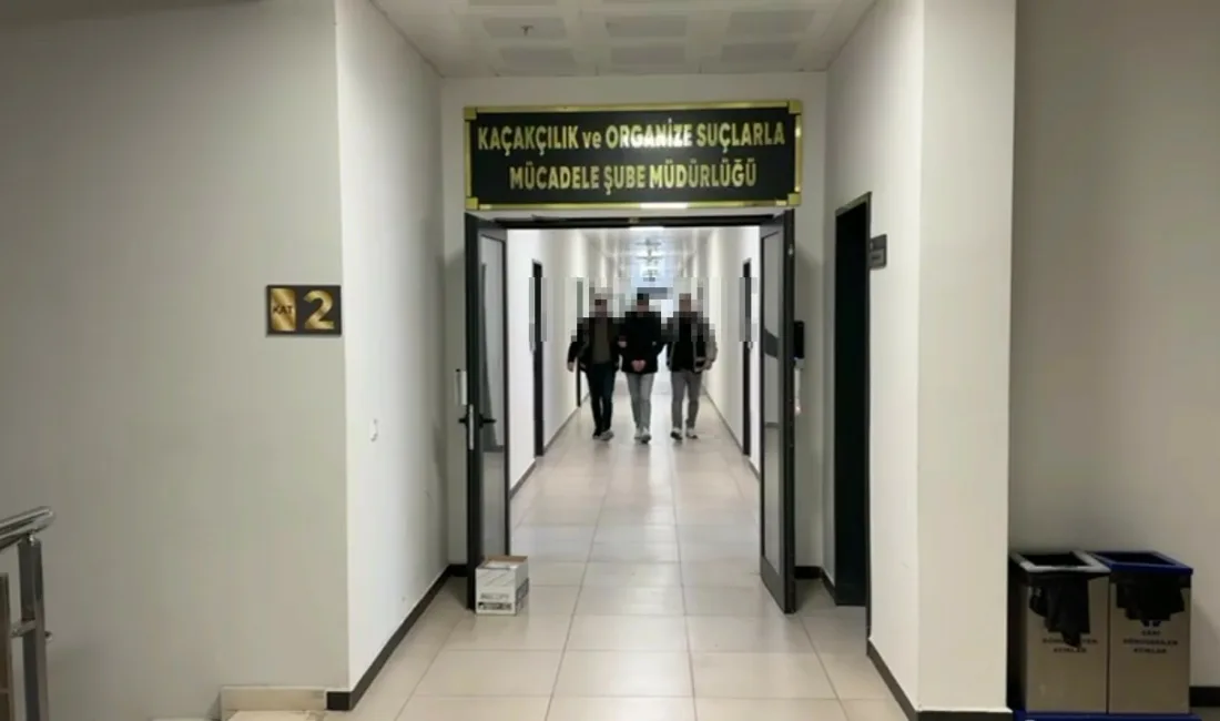 Kocaeli’nin Derince ilçesinde polis ekiplerince düzenlenen operasyonda, FETÖ’nün 15 Temmuz