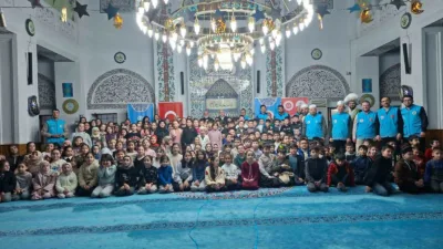 Devrek’te “Cami-Çocuk Buluşması” kapsamında iftar programı düzenlendi. Devrek İlçe Müftülüğü