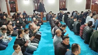 Zonguldak’ın Devrek İlçesinde merkez ve köylerde yaşayan vatandaşlar Kadir gecesini