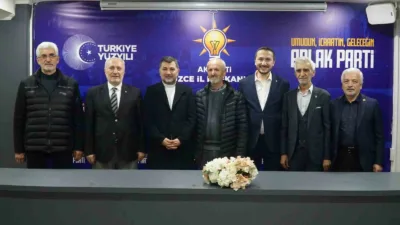 Düzce’de uzun yıllar eğitim camiasına hizmet etmiş emekli öğretmenler AK