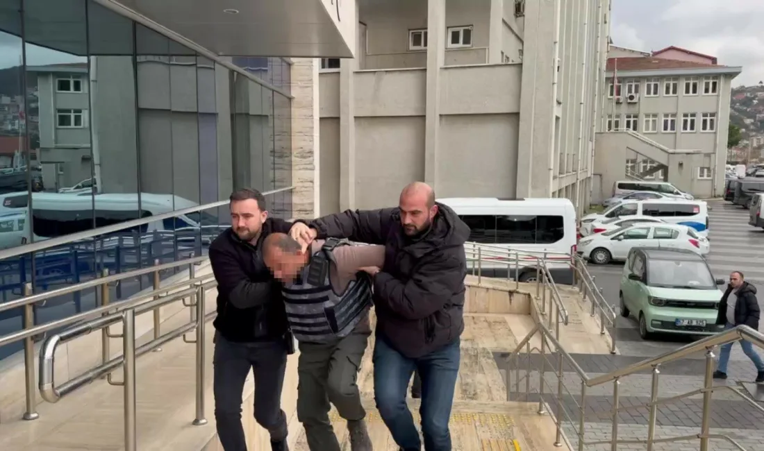 Zonguldak’ın Kozlu ilçesinde “Eşime neden baktın” diyen genci bıçaklayarak öldüren