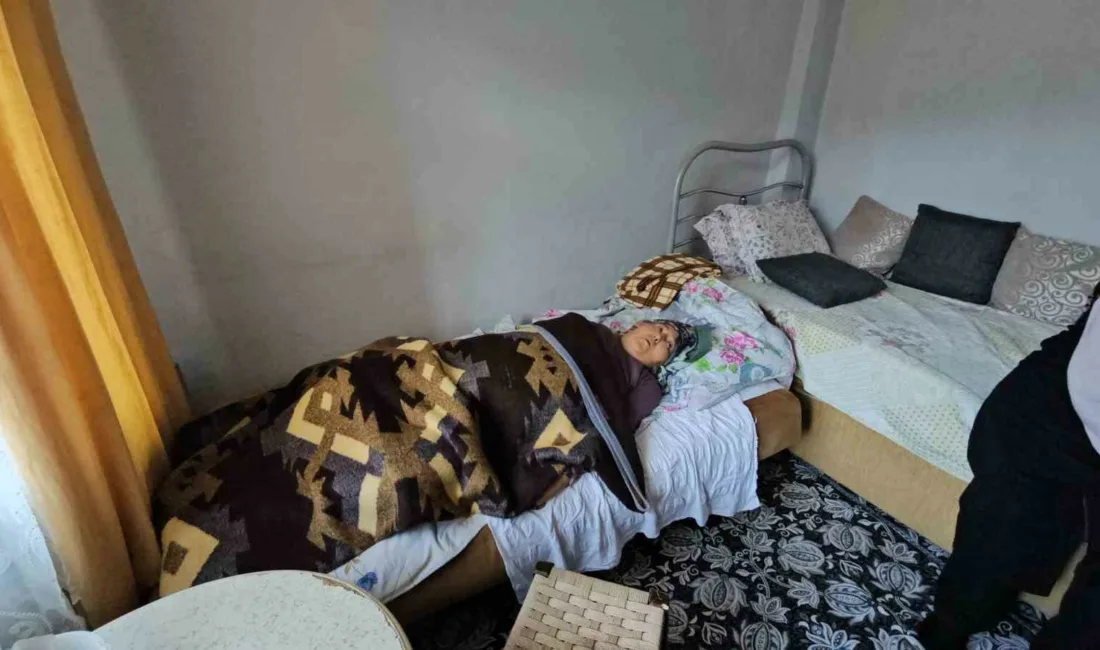 Zonguldak’ta yatağa mahkum olan ve komşularının yardımıyla hayata tutunmaya çalışan