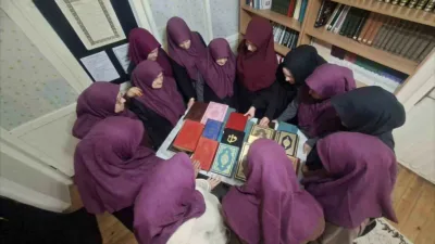 Zonguldak’ın Alaplı ilçesinde kadın kursiyerlerin desteğiyle bin 200 adet Kur’an-ı