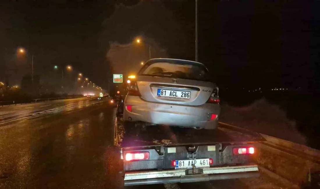 DÜZCE(İHA) – Anadolu otoyolu Düzce çıkışında direksiyon başında kalp krizi